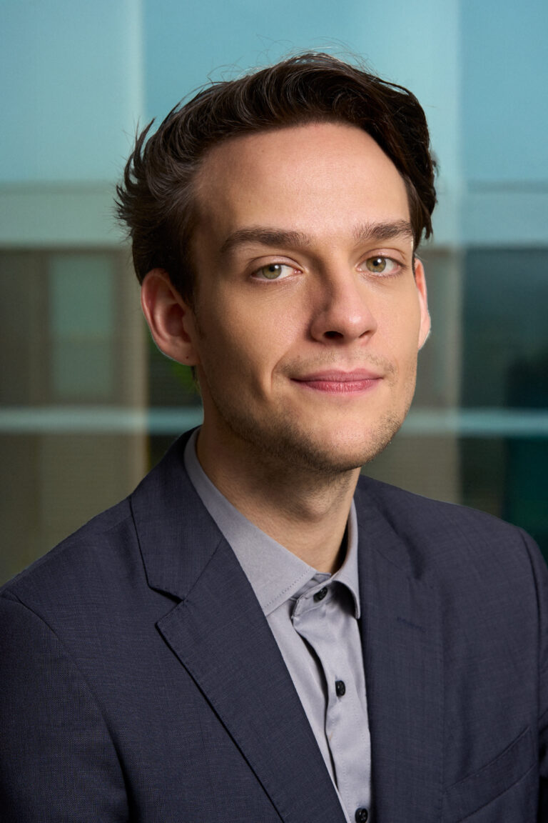 DSC8430 1 2048 web 768x1152